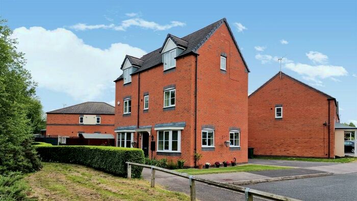 4 Bedroom Detached House For Sale In Isis Way, Hilton, Derby, DE65