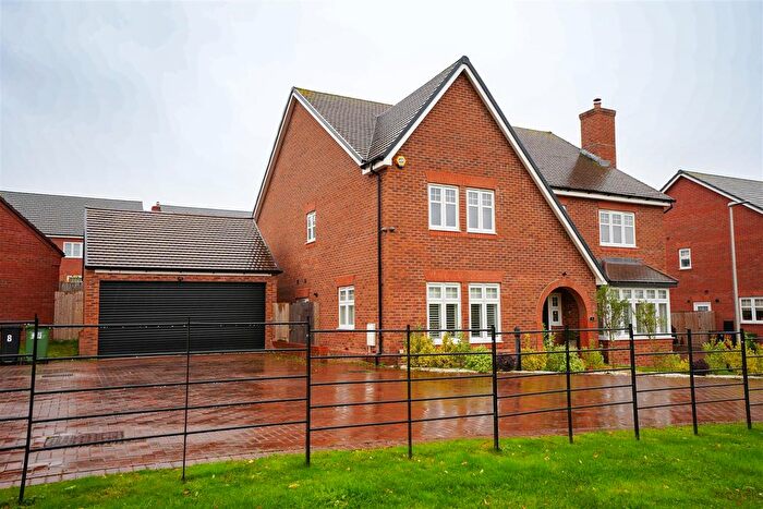 5 Bedroom Property To Rent In Elyward Drive, Radford Semele, Leamington Spa, CV31