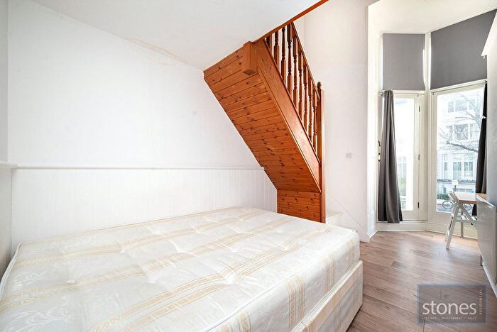 Studio To Rent In Belsize Park, London, NW3