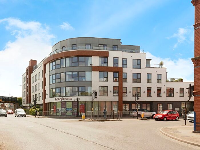2 Bedroom Flat For Sale In Gloucester Road, Cheltenham, GL51