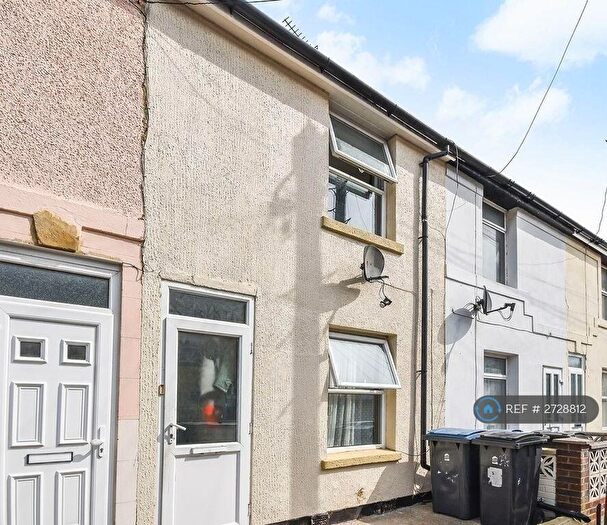 2 Bedroom Terraced House To Rent In Wyndham Road, Dover, CT17