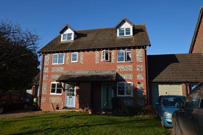 3 Bedroom Semi-Detached House To Rent In Hamilton Park, Downton, SP5