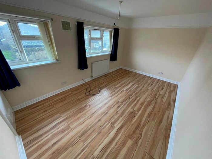 2 Bedroom Terraced House To Rent In Stonebridge Avenue, Hull HU9