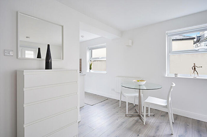 Apartment To Rent In St Annes Brighton, BN1