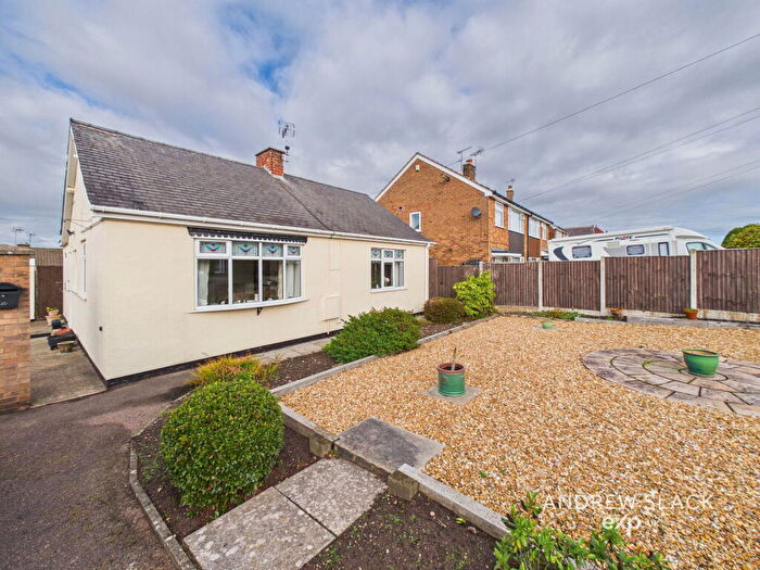 2 Bedroom Detached Bungalow For Sale In Little Barn Lane, Mansfield, NG18