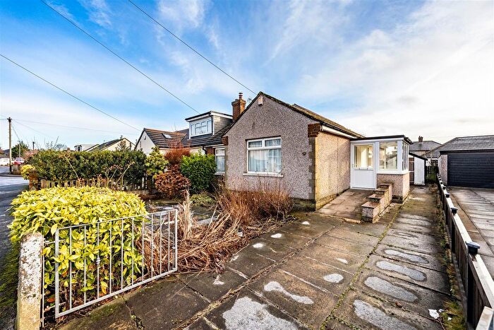 2 Bedroom Semi Detached Bungalow For Sale In Mostyn Grove, Bradford, BD6