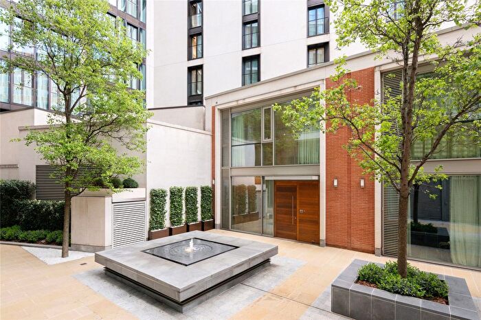 1 Bedroom Semi Detached House For Sale In The Knightsbridge Apartments, London, SW7