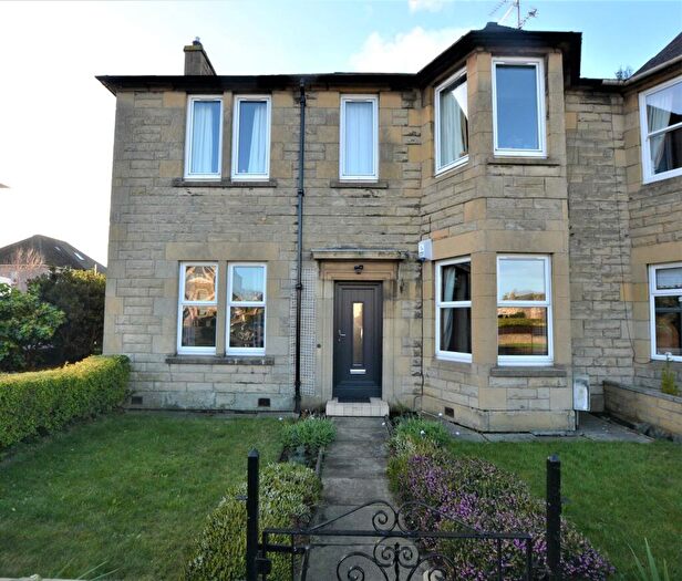 2 Bedroom Flat To Rent In Parkgrove Avenue, Edinburgh, EH4