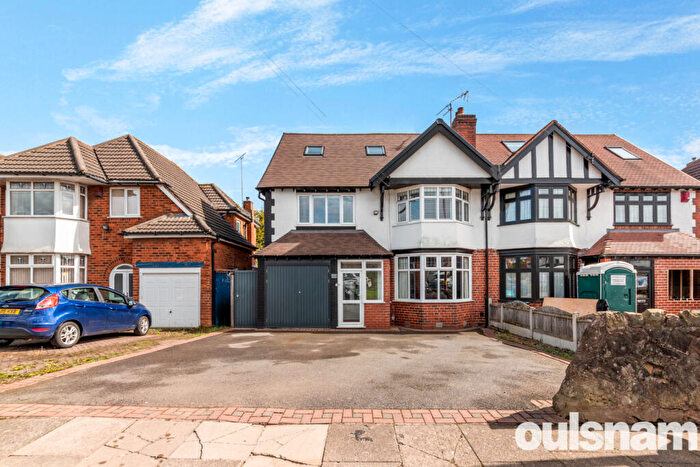 5 Bedroom Semi Detached House For Sale In Tessall Lane, Northfield, Birmingham, B31