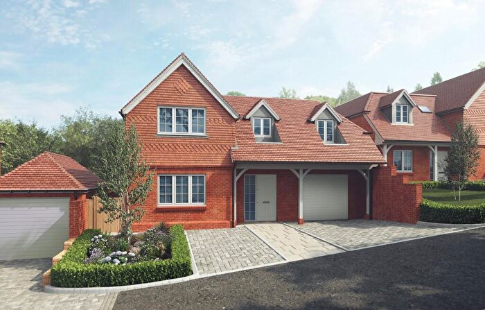 4 Bedroom Detached House For Sale In Kingswood Lane, Kings Worthy, Winchester, Hampshire, SO23