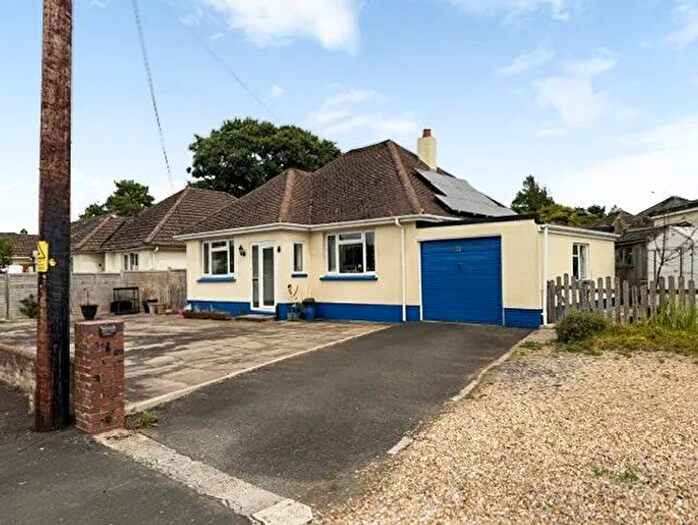 3 Bedroom Detached Bungalow For Sale In Lindridge Close, Kingsteignton, Newton Abbot, Devon., TQ12
