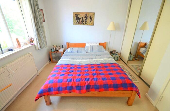 2 Bedroom End Of Terrace House To Rent In Chepstow Rise, Croydon, CR0