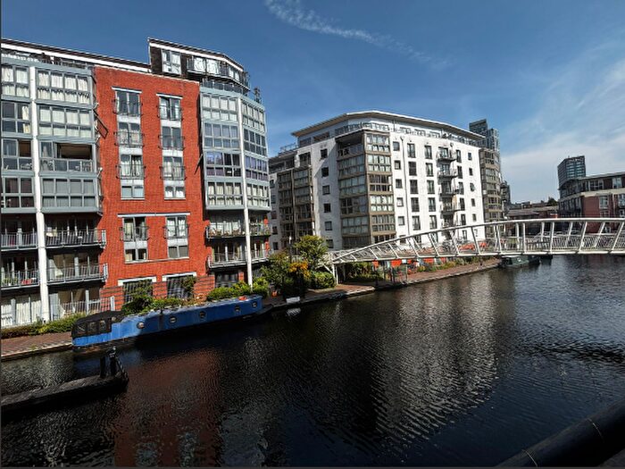 2 Bedroom Property To Rent In Watermarque, Birmingham, B16