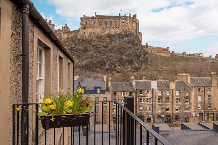 1 Bedroom Flat For Sale In Websters Land, Grassmarket, Edinburgh, EH1