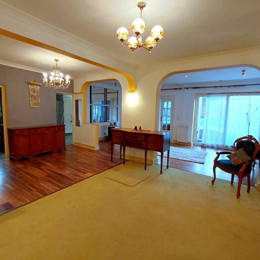 4 Bedroom Property To Rent In Walmington Fold, London, N12