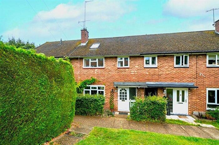 4 Bedroom House To Rent In Cobb Road, Berkhamsted, HP4