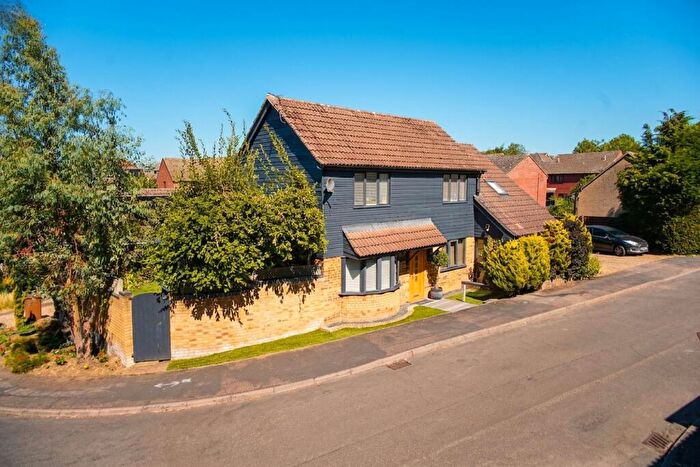 4 Bedroom Detached House For Sale In Webster Close, Stoke Holy Cross, Norwich, NR14