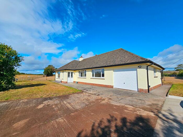 3 Bedroom Bungalow To Rent In Daws Blackpool, Nadder Lane, South Molton, EX36