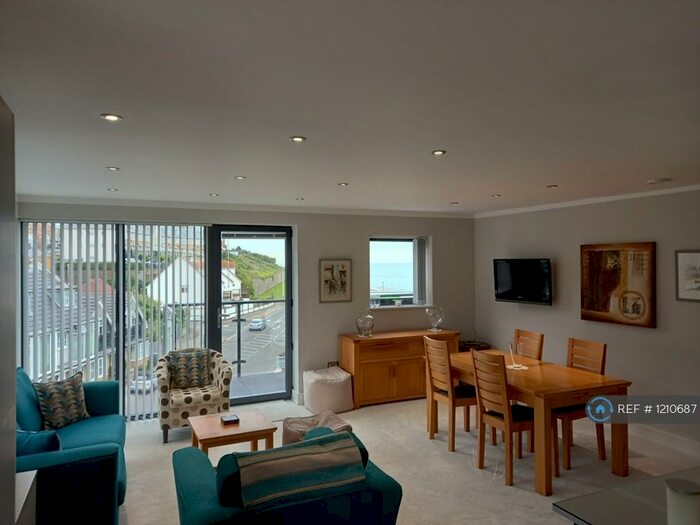 2 Bedroom Flat To Rent In Fully Furnished, Hythe, Kent, CT21