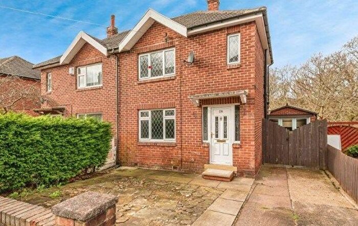 2 Bedroom Semi-Detached House To Rent In Hangingstone Road, Huddersfield, HD4