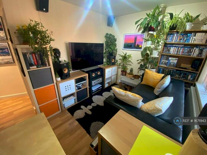 1 Bedroom Flat To Rent In Otley Road, Leeds, LS16