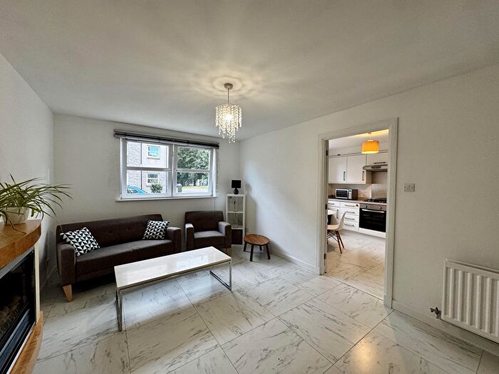 2 Bedroom Flat To Rent In B, South College Street, Aberdeen, AB11
