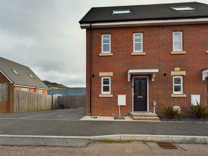 3 Bedroom End Of Terrace House To Rent In Penry Close, Llantilio Pertholey, Abergavenny, Monmouthshire, NP7