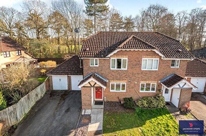3 Bedroom Semi Detached House To Rent In Barry Lynham Drive, Newmarket, Suffolk, CB8