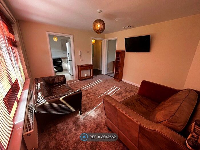 1 Bedroom Flat To Rent In Cornish Crescent, Truro, TR1