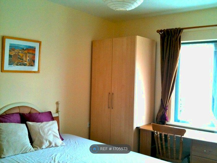 4 Bedroom Terraced House To Rent In Pembroke Avenue, London, N1