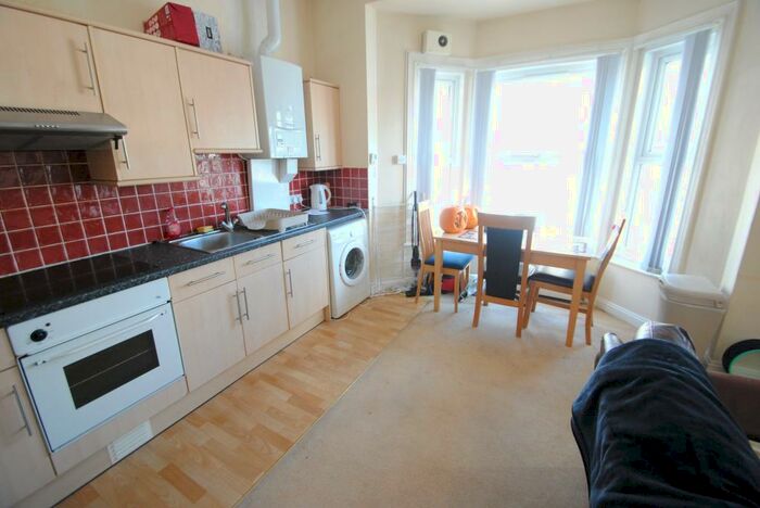 2 Bedroom Flat To Rent In Lansdowne Road, Bournemouth, BH1