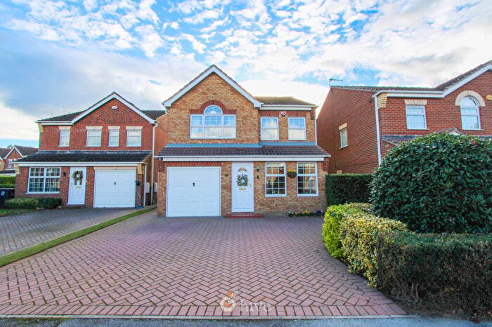 4 Bedroom Detached House For Sale In Elm Close, Rossington, Doncaster, DN11