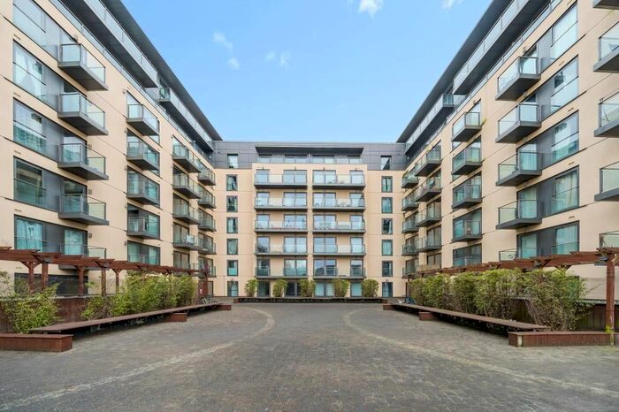 1 Bedroom Flat To Rent In Slough, Berkshire, SL1