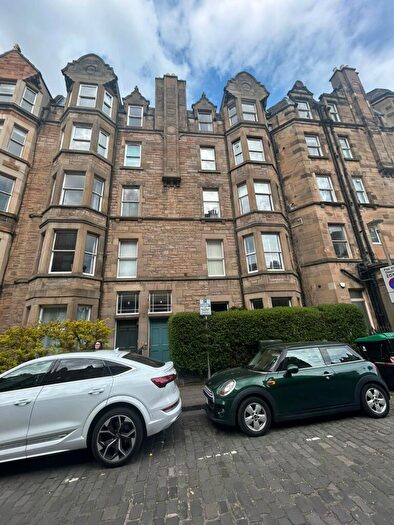 3 Bedroom Flat To Rent In Bruntsfield Avenue, Edinburgh, Midlothian, EH10