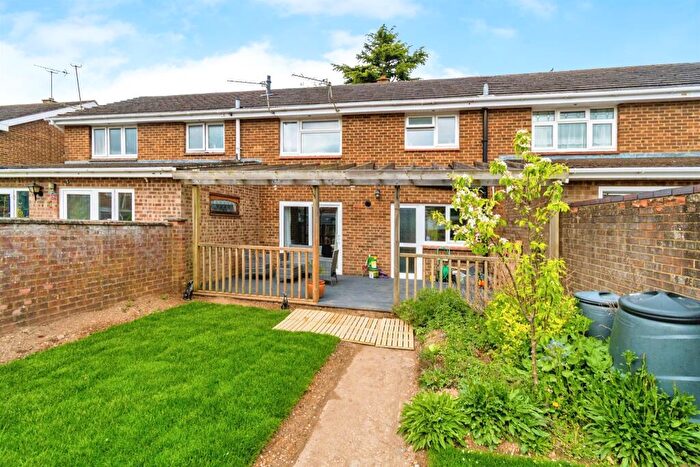 3 Bedroom Terraced House For Sale In Fleming Avenue, North Baddesley, Southampton, SO52