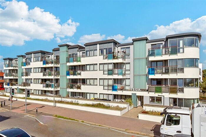 2 Bedroom Flat For Sale In Roman Road, Hove, East Sussex, BN3