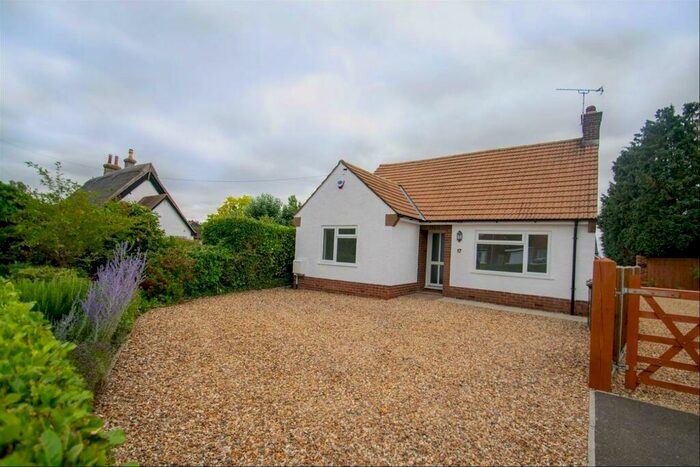 3 Bedroom Detached Bungalow To Rent In Holly Walk, Silsoe, Bedford, MK45