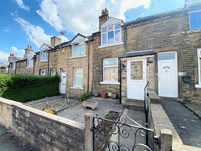 2 Bedroom Terraced House For Sale In Bleasdale Avenue, Huddersfield, HD2