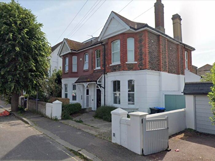 Studio To Rent In Oxford Road, Worthing, West Sussex, BN11