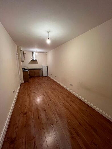 Studio To Rent In Wanstead Park Road, Ilford, IG1