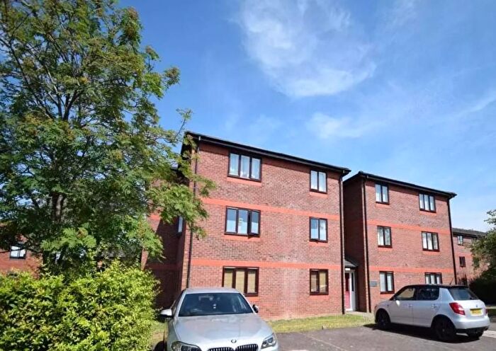 2 Bedroom Flat For Sale In Haydock Close, Chester, CH1