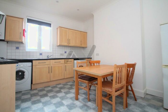 2 Bedroom Maisonette To Rent In Bavaria Road, London, N19