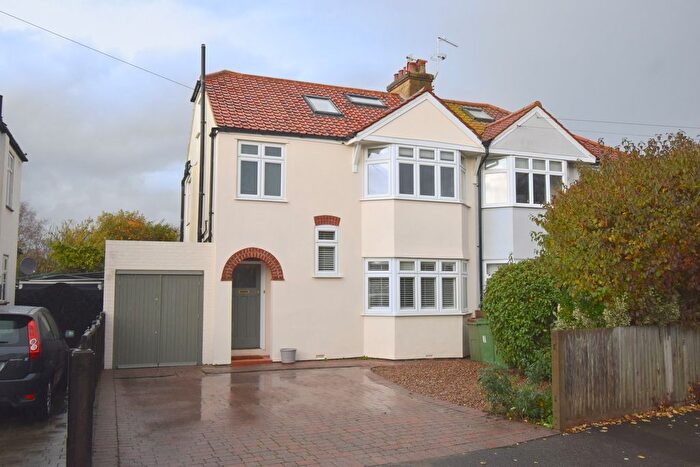 4 Bedroom Semi Detached House To Rent In Brampton Gardens, Hersham Village, KT12