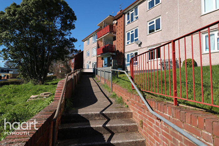 2 Bedroom Flat To Rent In Anne Close, Exeter, EX4