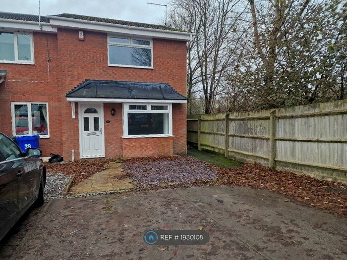 3 Bedroom Semi-Detached House To Rent In Gallimore Close, Stoke-On-Trent, ST6