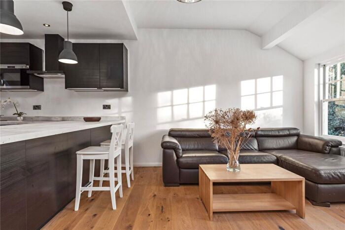 2 Bedroom Terraced House To Rent In Orchard Mews, De Beauvoir, London, N1