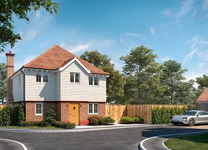 4 Bedroom Detached House For Sale In Roundwell Park, Bearsted, Maidstone, ME14