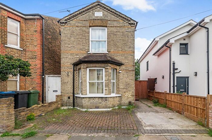 3 Bedroom Detached House For Sale In Canbury Park Road, Kingston Upon Thames, KT2