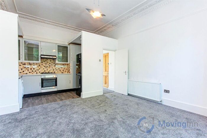 2 Bedroom Flat To Rent In Thurlow Park Road, West Dulwich, SE21