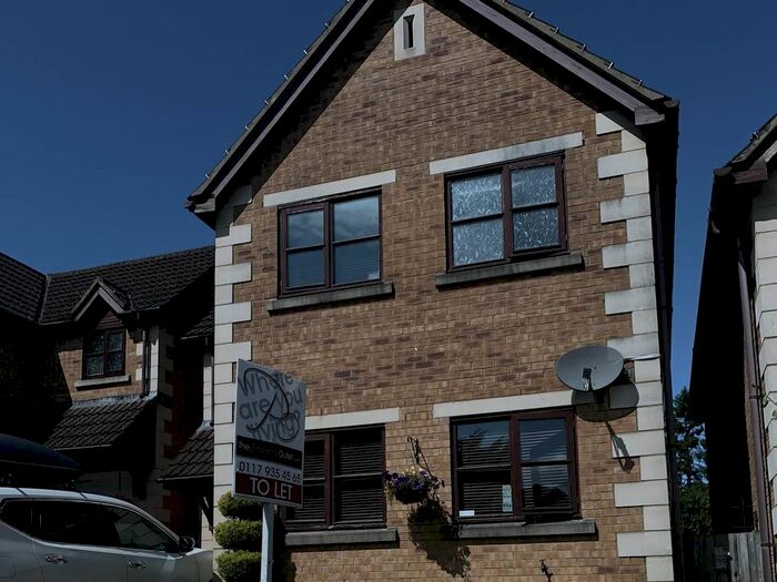 3 Bedroom Detached House To Rent In Queensdown Gardens, Brislington, Bristol BS4